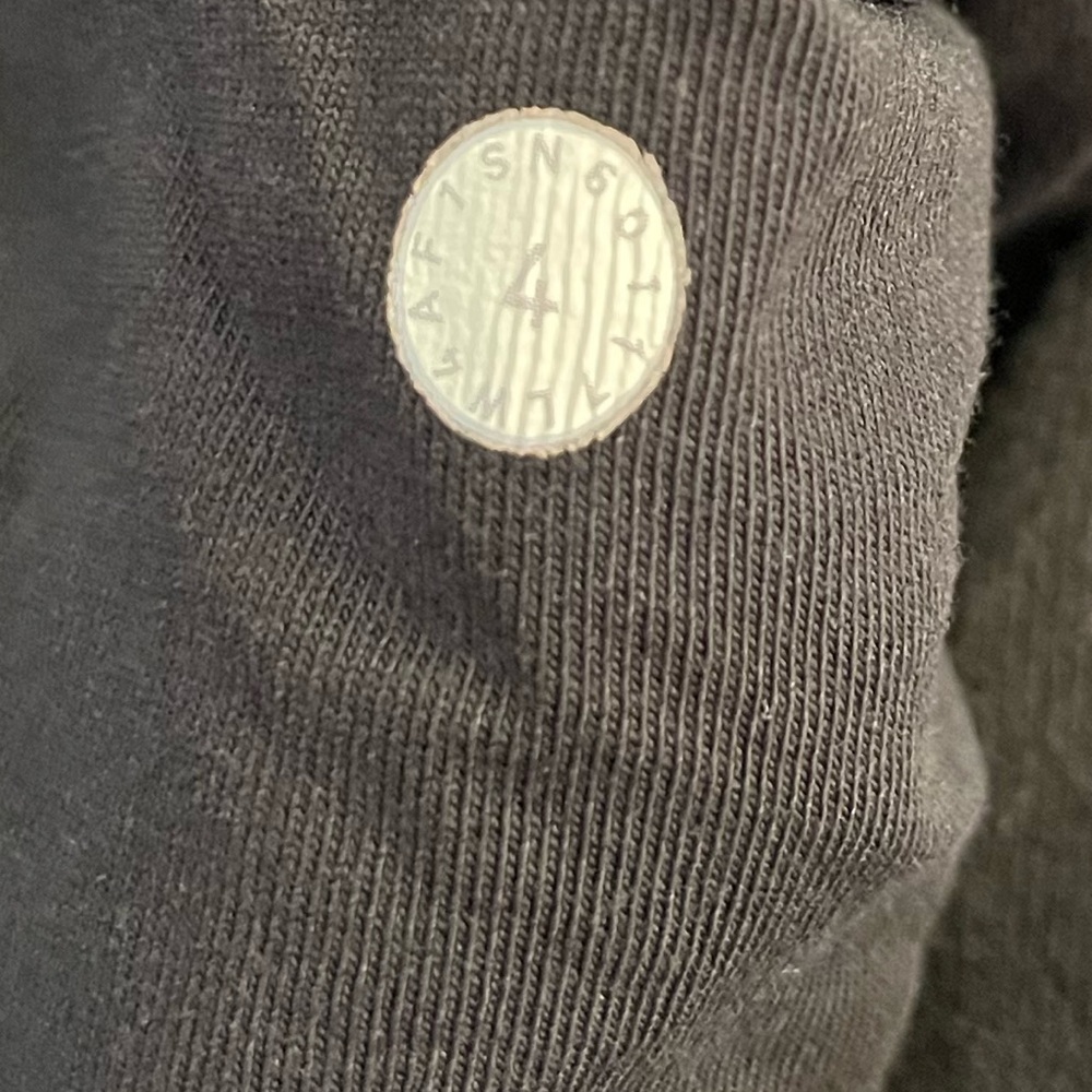 Lululemon Wind Down Grey Zip up Jacket. Size 4 - Picture 8 of 11